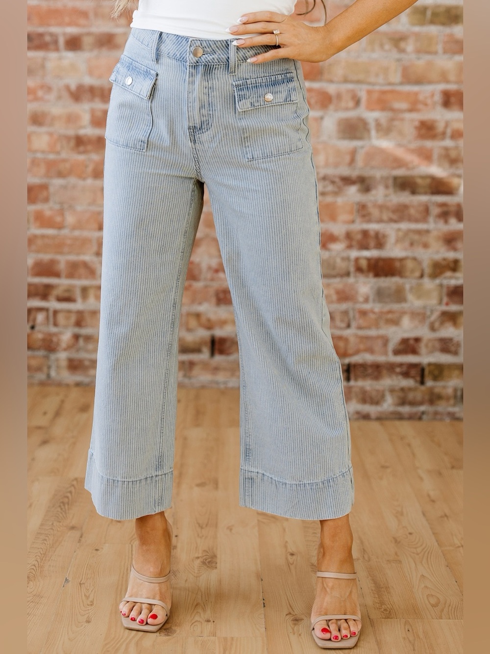 Striped Wide-Leg Cropped Jeans